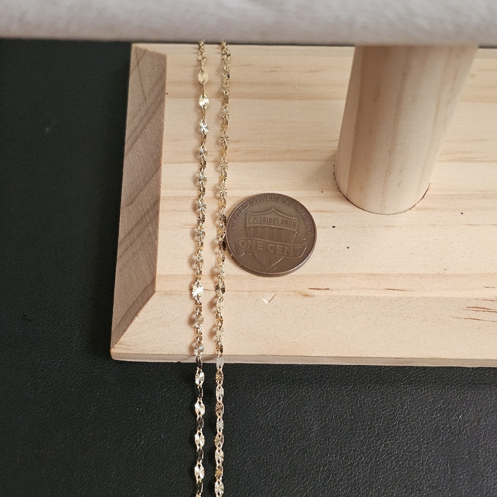 14k Gold Women's Necklace - Picture 3 of 6